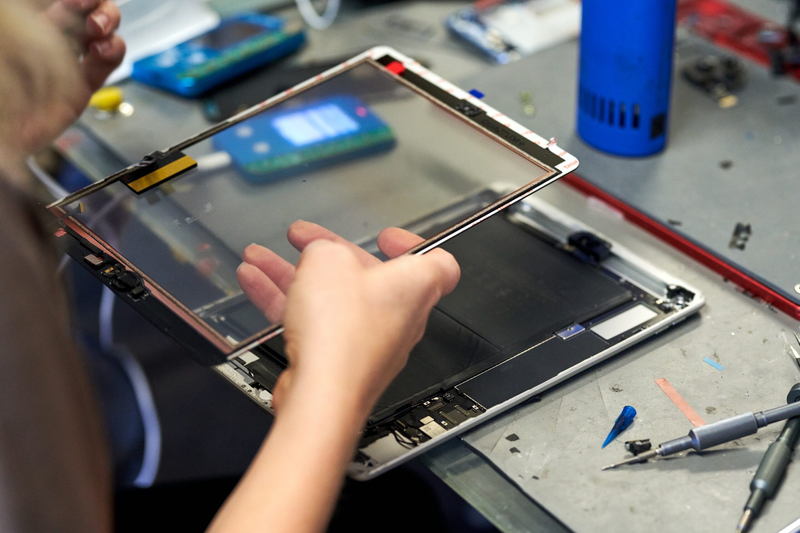 How Professional iPad Repair Saves Money Long-Term